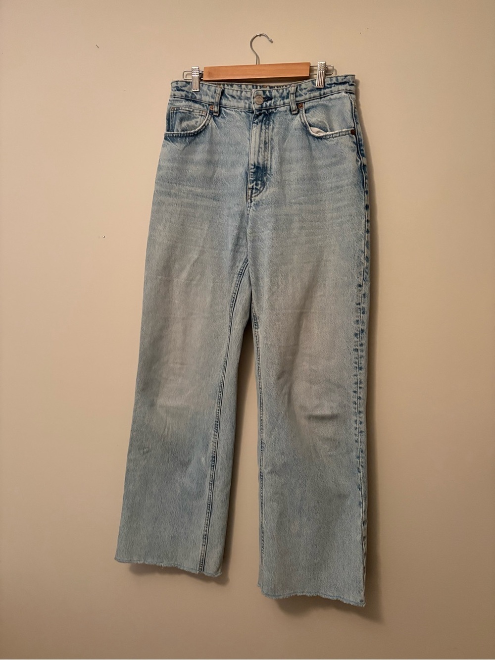 Zara High-Rise Wide-Leg Jeans Light Wash Size 10